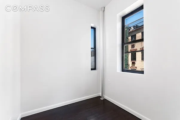 Rented by Compass | media 19