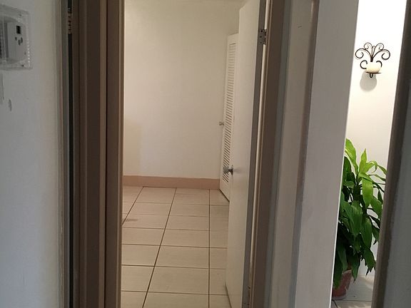 4th image of 1201 E Ponce De Leon Blvd APT 204