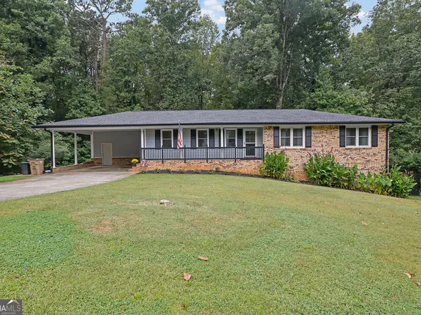 5041 Fitts Dr NE, Roswell, GA 30075