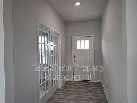 2nd image of 529 Zermatt Ct