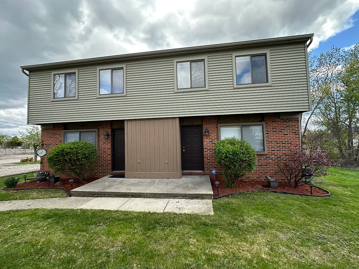 Building Photo - 429 Pettibone St