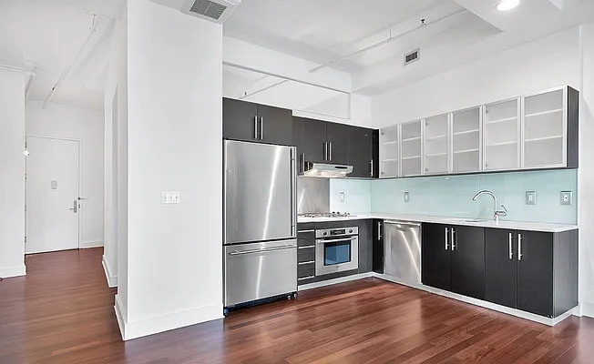 Rented by REAL New York | media 14