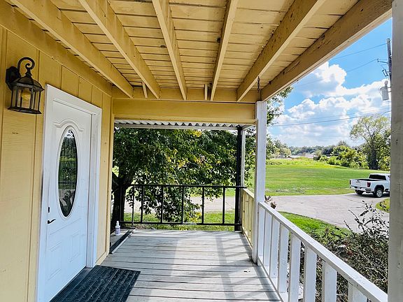 2nd image of 5177 Pecan Point Ln