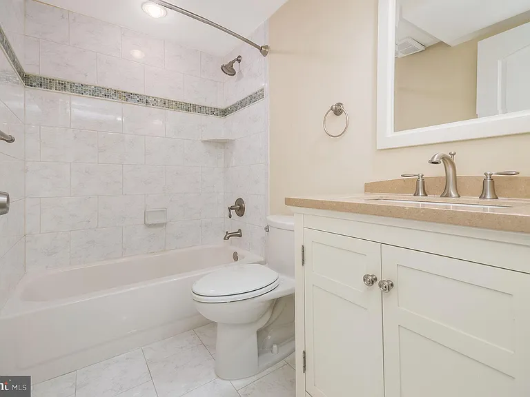 320 Wesmond Dr — Photo 19