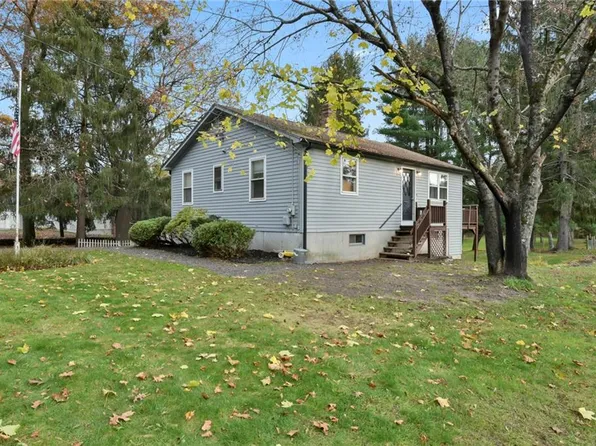 287 East Ave, Burrillville, RI 02830