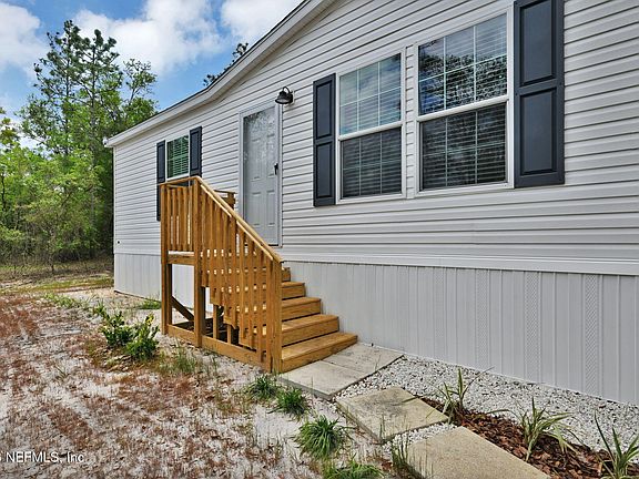 3rd image of 295 BADEN POWELL Road