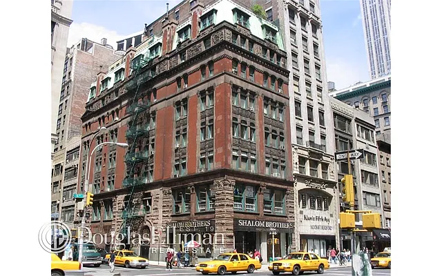 Sold by Douglas Elliman | media 31