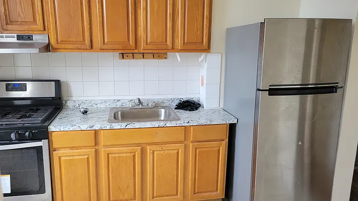 Rented by Obiajula Ugbomah, LREB | media 16