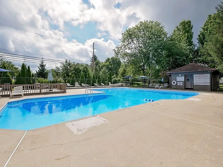 4417 E Clayton Ct — Photo 18