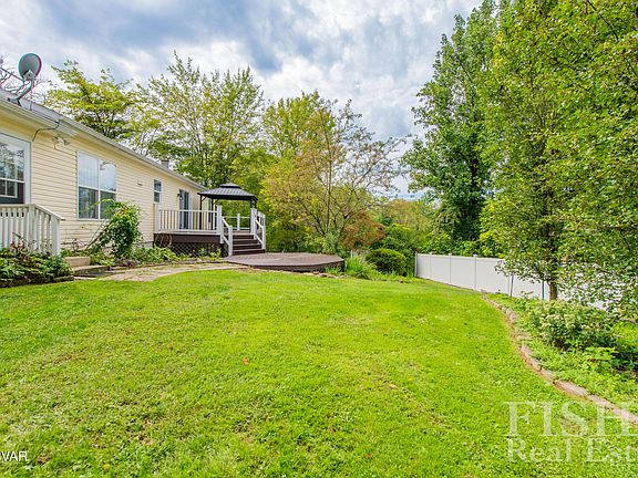 5th image of 647 Old Cement Rd