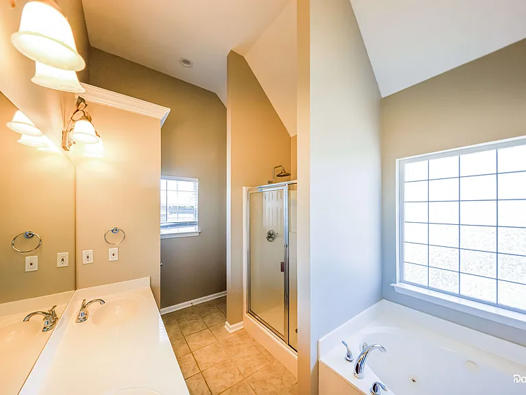 6325 Overlook Dr — Photo 10