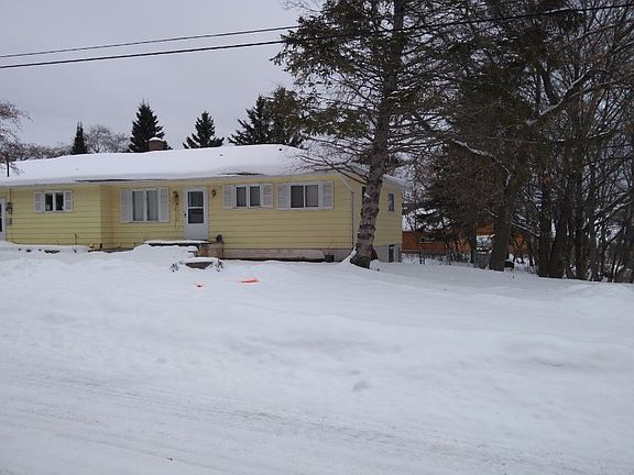 3rd image of 914 6th Ave