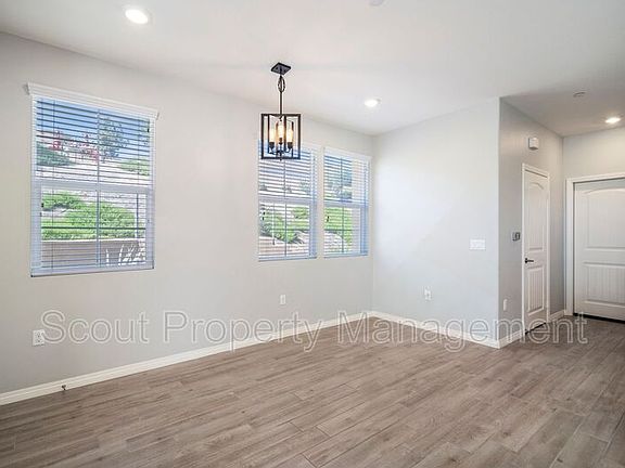 2nd image of 40437 Calle Real