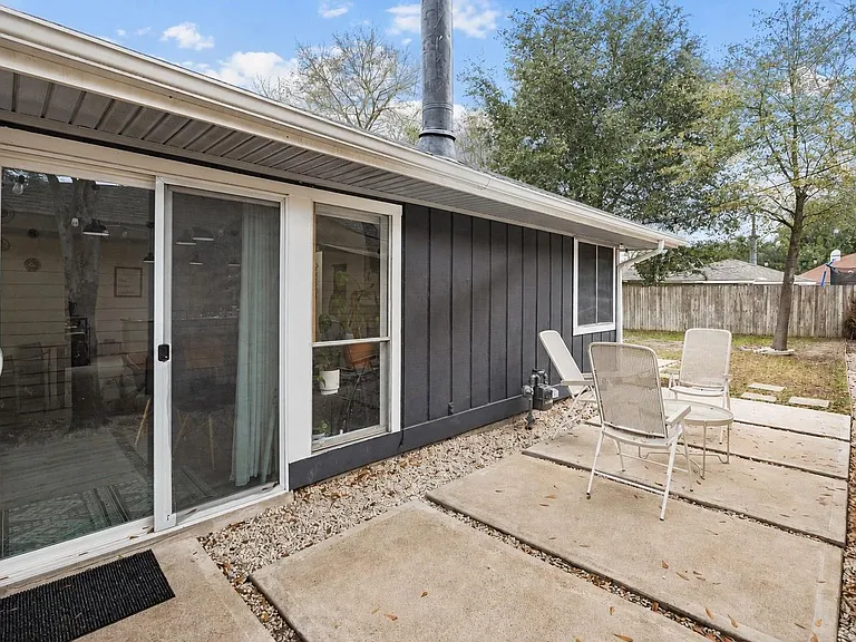 9306 Crescent Moon Dr — Photo 22