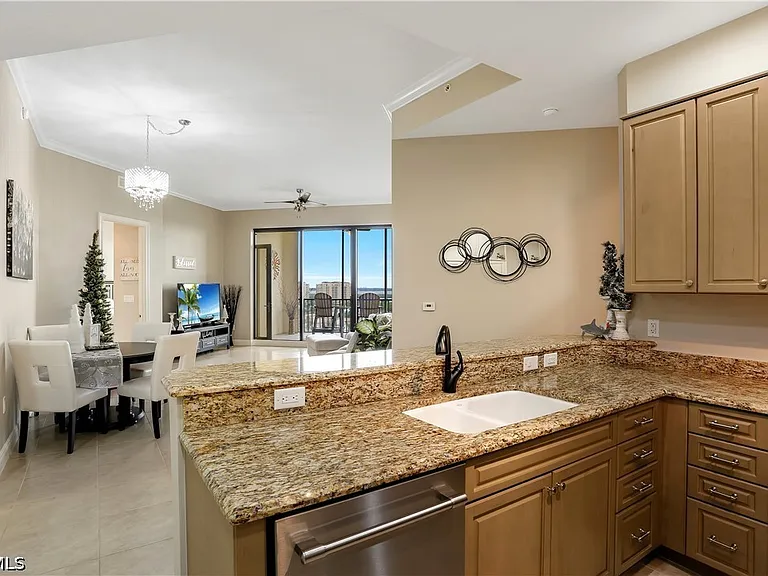 5781 Cape Harbour Dr #1410 — Photo 12