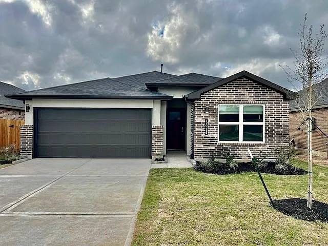 5026 Pine Haven Ln — Photo 1