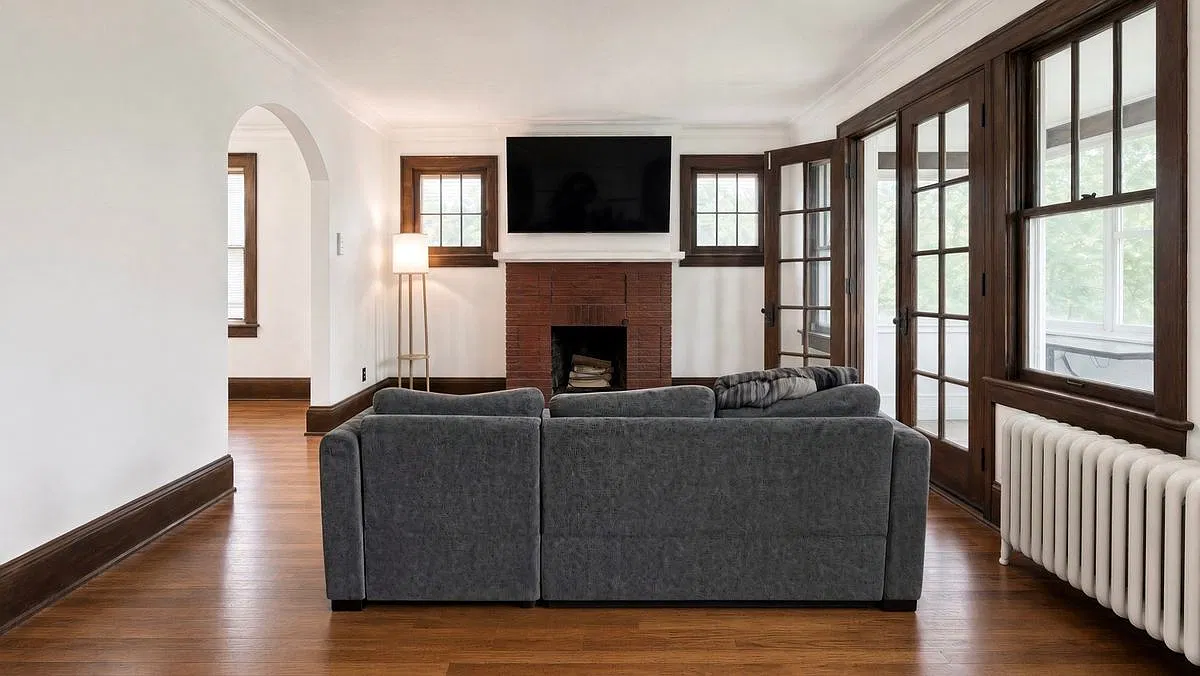 2 bed, 1.0 bath, 1100 sqft, $2,100 — Photo 3