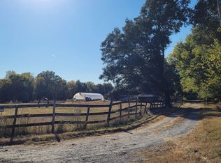 10545 Market Rd, Junction, IL 62954