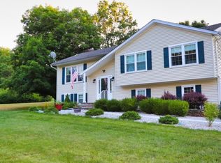 3 Blackwell Rd, Flemington, NJ 08822