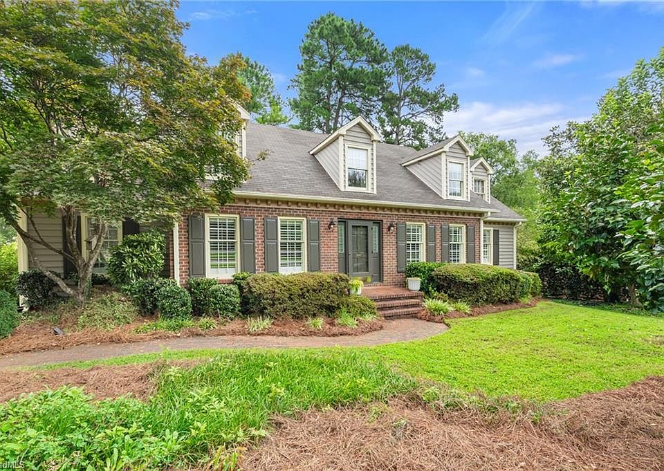 1st image of 107 Brookberry Dr