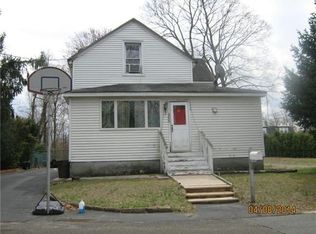 550 Wallace Ave, Roebling, NJ 08554