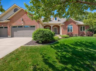 1600 SW Hedgewood Ln, Lees Summit, MO 64081