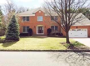 3 Stonewall Ct, Woodcliff Lake, NJ 07677