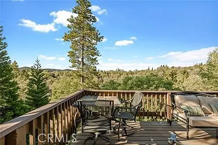 28195 Arbon Ln — Photo 2