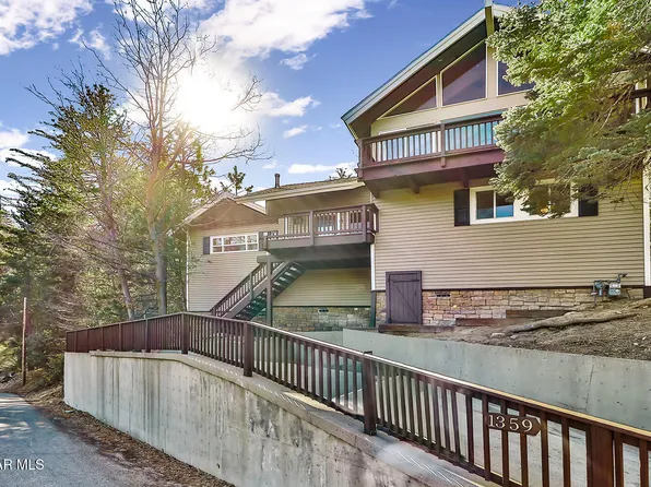1359 Evergreen Ln, Deer Lodge Park, CA 92352