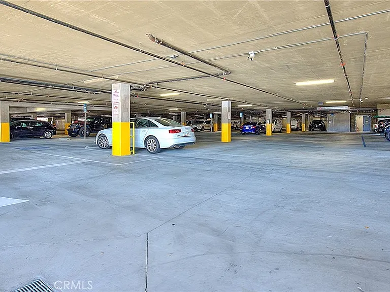 501 W Foothill Blvd #306 — Photo 9
