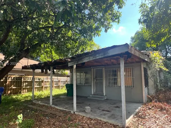 1168 NW 41st St, Miami, FL 33127