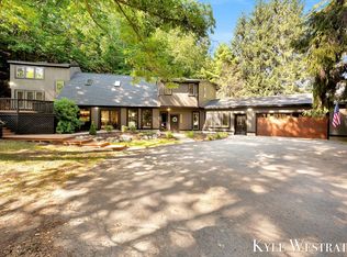 6093 Ridgeview Dr, Muskegon, MI 49441