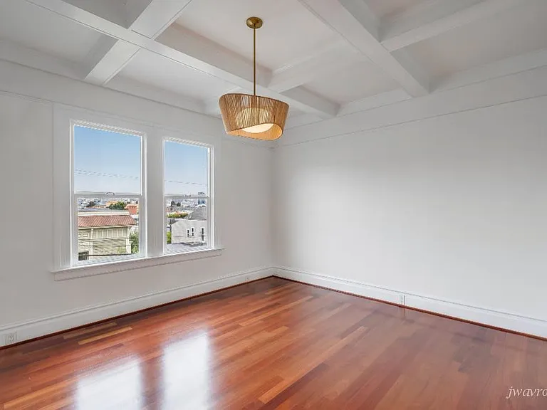 553 Sanchez St — Photo 14