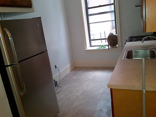 Rented by Sam Tabak | media 24