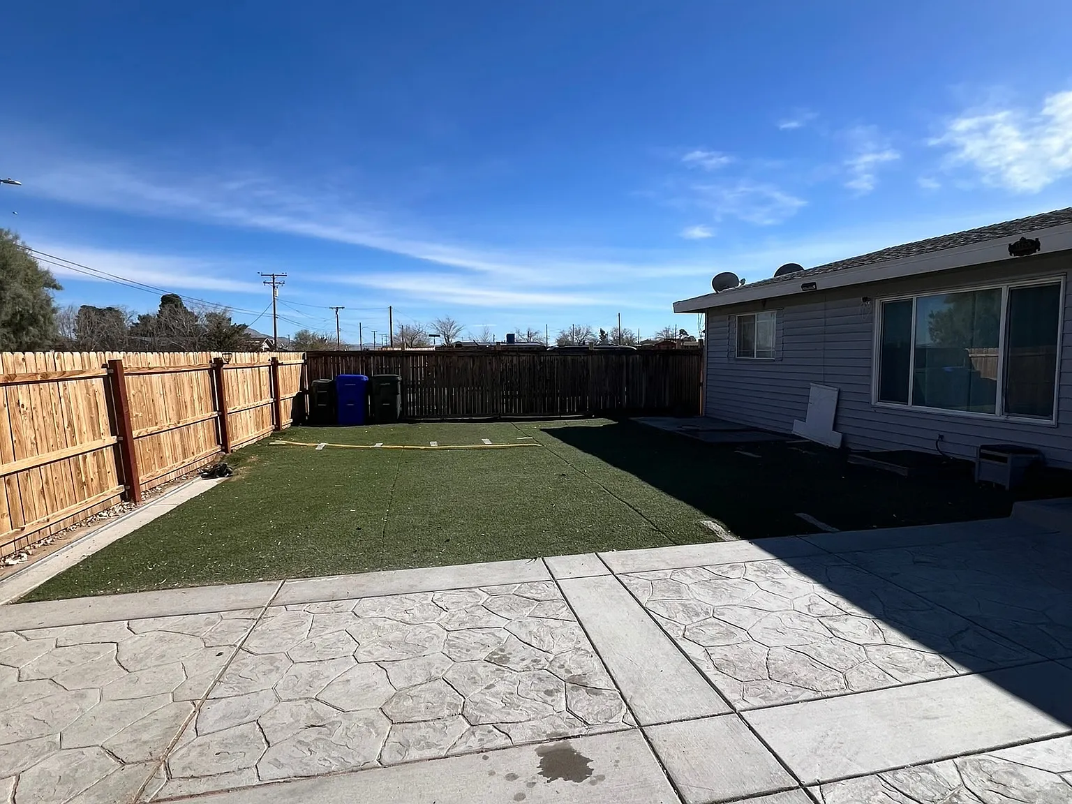 2 bed, 896 sqft, $1,500 — Photo 2