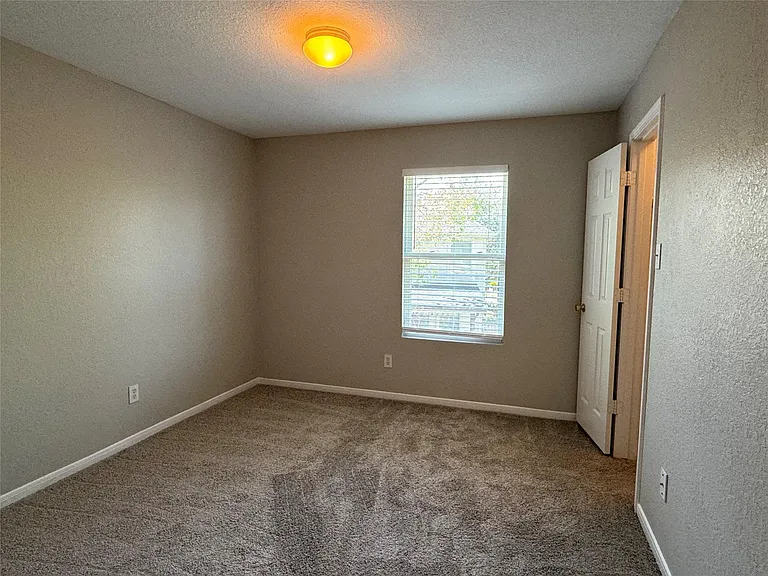 19543 Clevera Walk Ln — Photo 47
