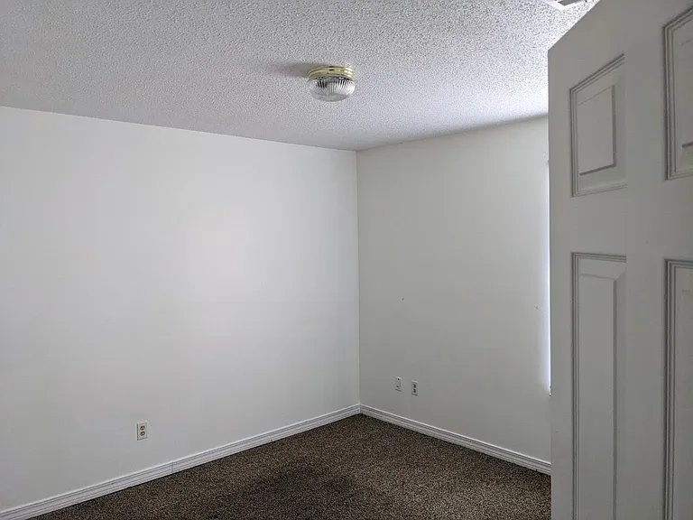 2823 Atoka Trl — Photo 7