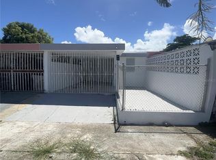 518 Street, Carolina, PR 00983