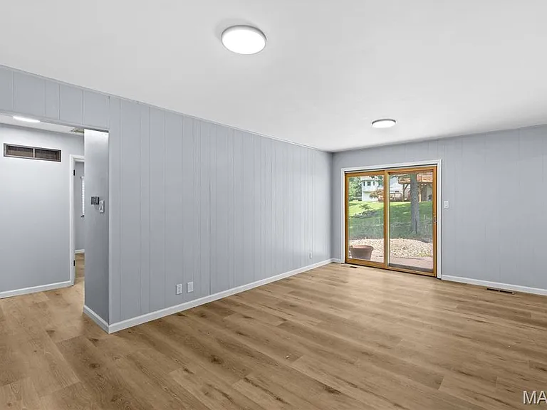 24 Forest Crest Dr — Photo 8