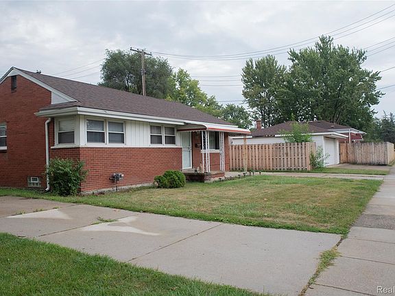 3rd image of 20021 Martin Rd
