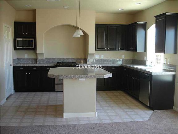 3rd image of 5293 Tulip Hill Ave