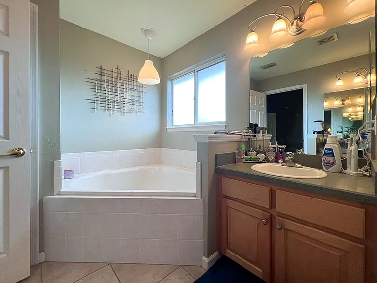 10064 SW 93rd Pl — Photo 17