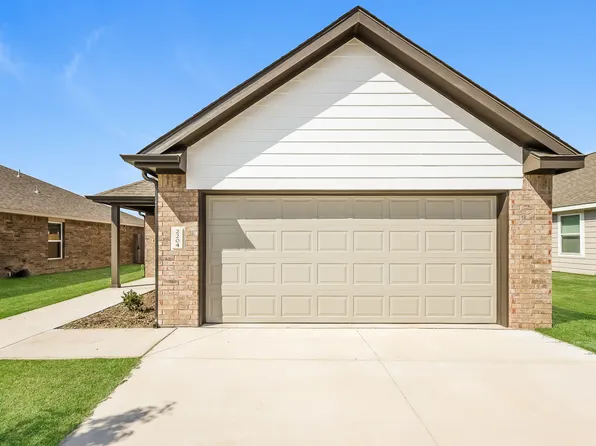 2204 Rosewood Ln, El Reno, OK 73036