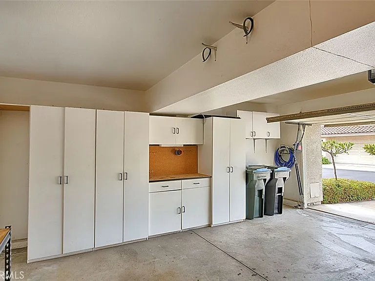8015 E Treeview Ct — Photo 43