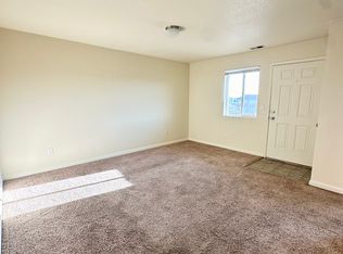 208 Abby Rd #2B-1BA-900SQFT, Cheyenne, WY 82007