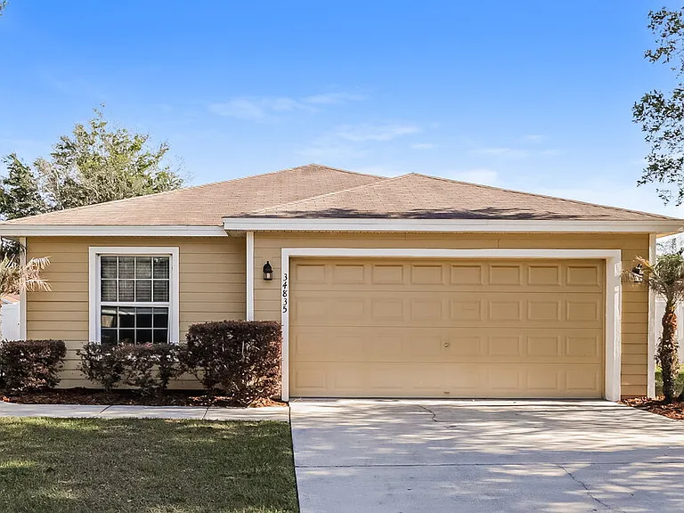 34835 Redding Ln — Photo 1