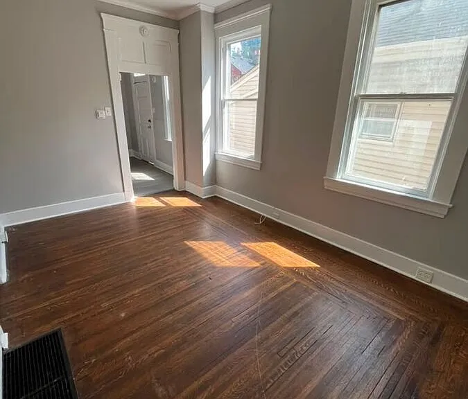 622 W 12th St #1 — Photo 5