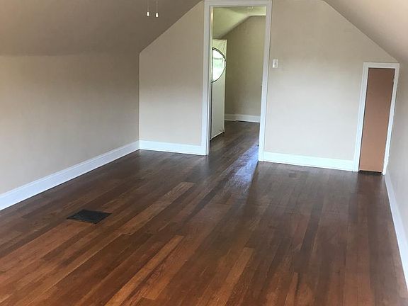 Upstairs bedroom