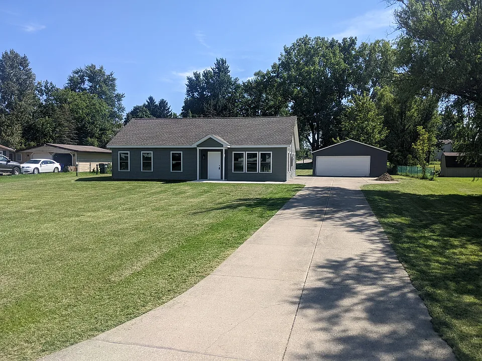 1470 Evergreen Dr