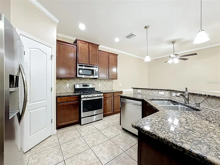 7434 Surrey Pines Dr — Photo 17